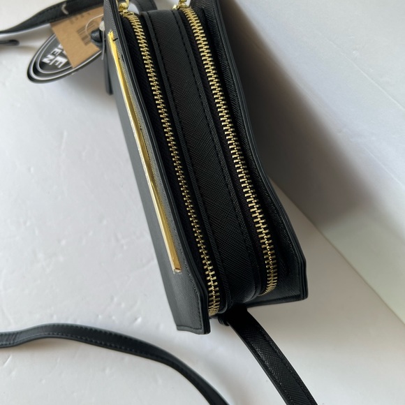 NWT STEVE MADDEN MINI CROSSBODY WALLET COMPARTMENT - Picture 4 of 10